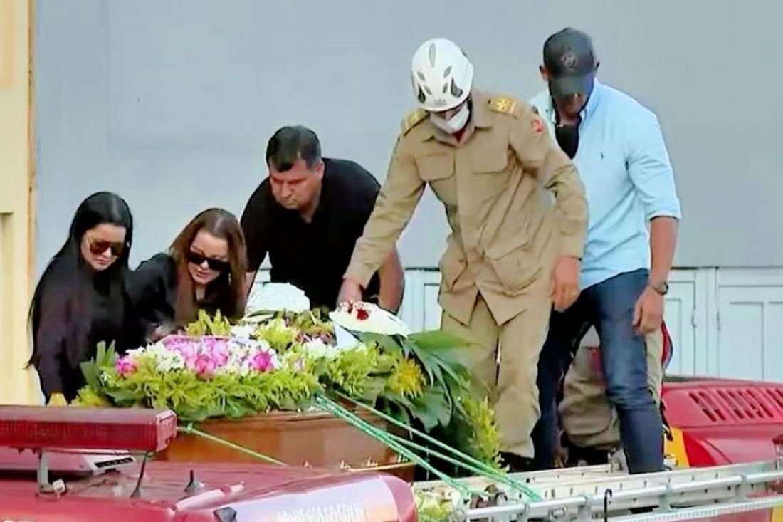 Marília Mendonça Velório Termina E Enterro é No Cemitério Parque Memorial Via Podergoias 